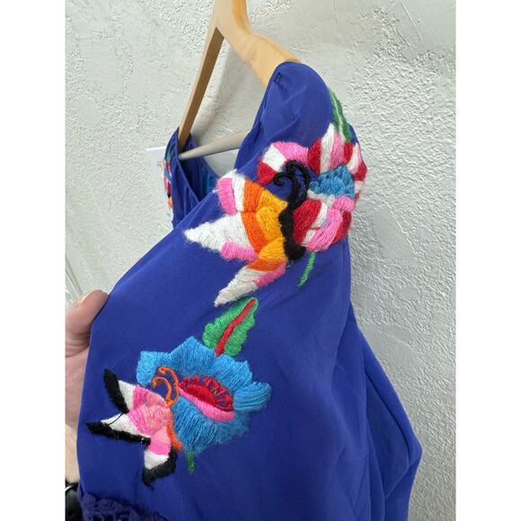 Va Va by Joy Han Embroidered Crocheted Sleeve Blouse Cobalt Blue Large - Picture 5 of 7